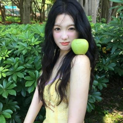 群莺乱飞